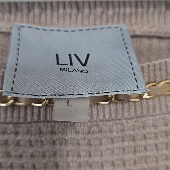 LIV Milano long sleeve round neck Oatmeal, Gold Chain Trin sweater size L - Picture 2 of 7